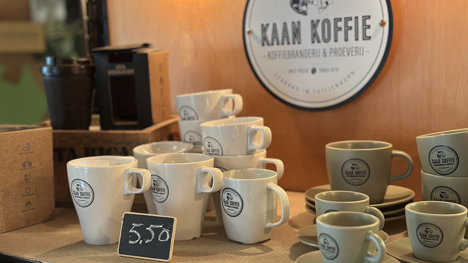 De officiële Kaan Koffie kopjes en bekers – stijlvol genieten